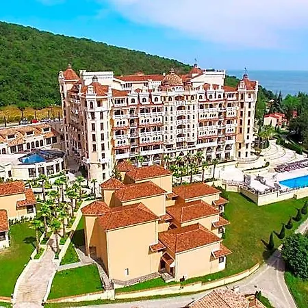 Royal Castle Design & Hotel Sveti Vlas