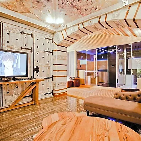 Royal Castle Design & 5* Sveti Vlas